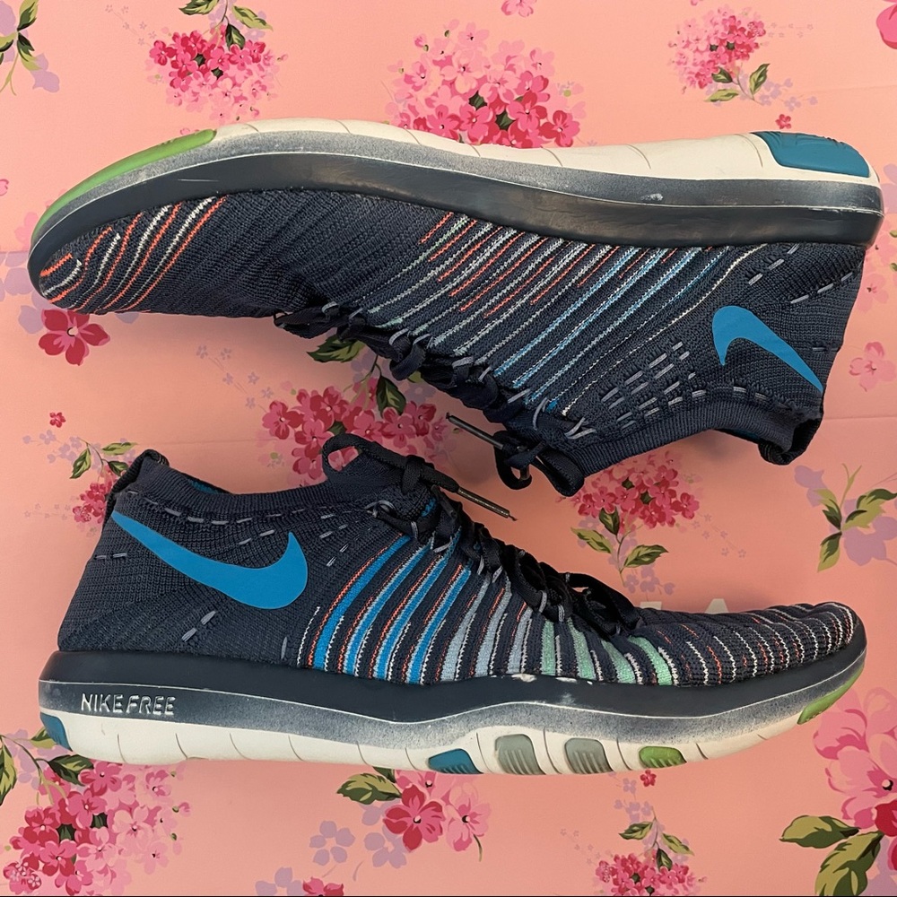 Nike Free Transform Flyknit Women Training Sneakers in Squadron Blue - Picture 3 of 8